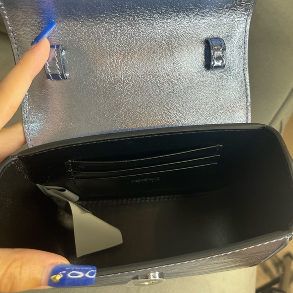 ๐SOLD๐ NWT Versace Crackled Lambskin La Medusa Mini Bag - Picture 6 of 7